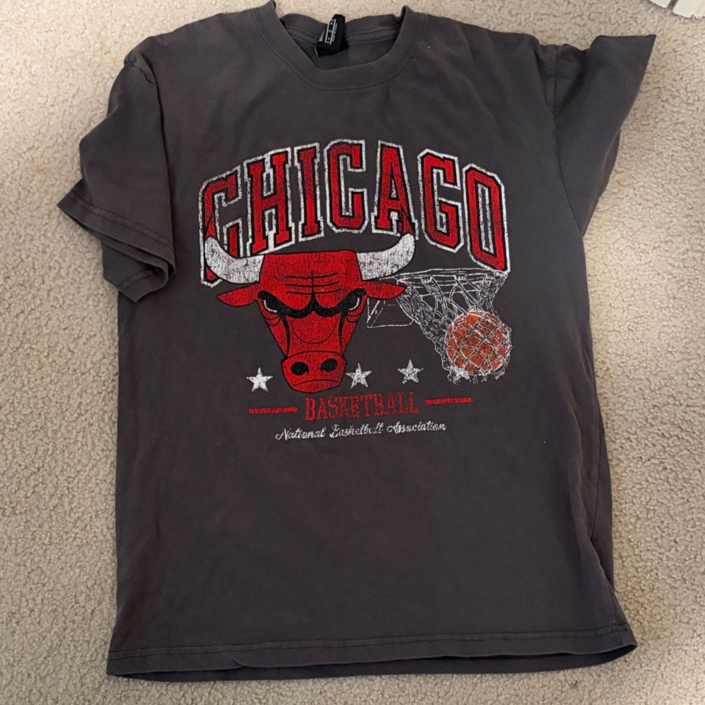 Chicago Bulls Graphic Tee - Black